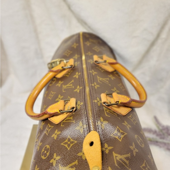 Authentic Louis Vuitton speedy 40 - Picture 16 of 16